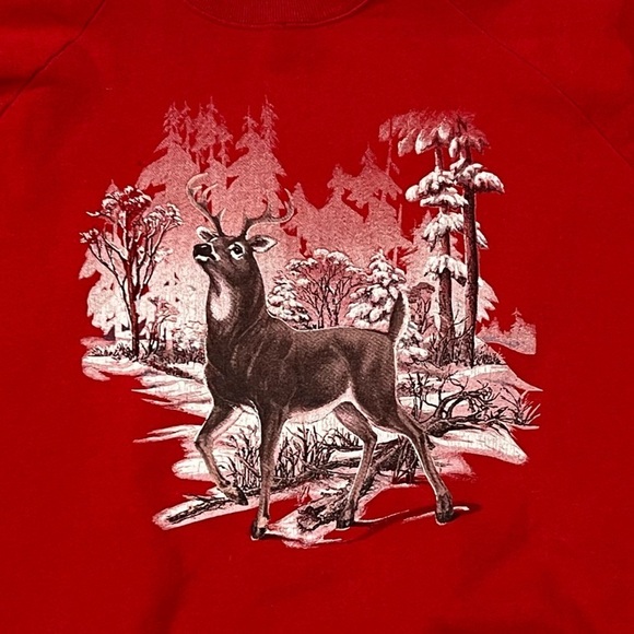 Vintage Deer Animal Print 1980s Red Crewneck Pullover Jumper Sweatshirt - Picture 2 of 4